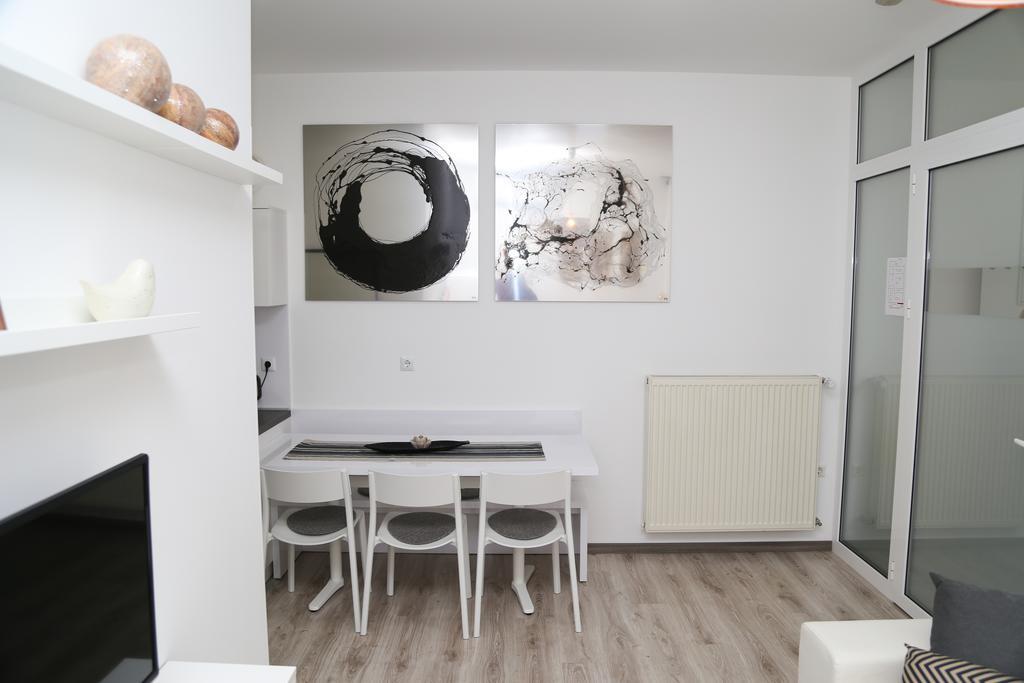 Apartments Bogdan สเวติ มาร์ติน นา มูรี ภายนอก รูปภาพ
