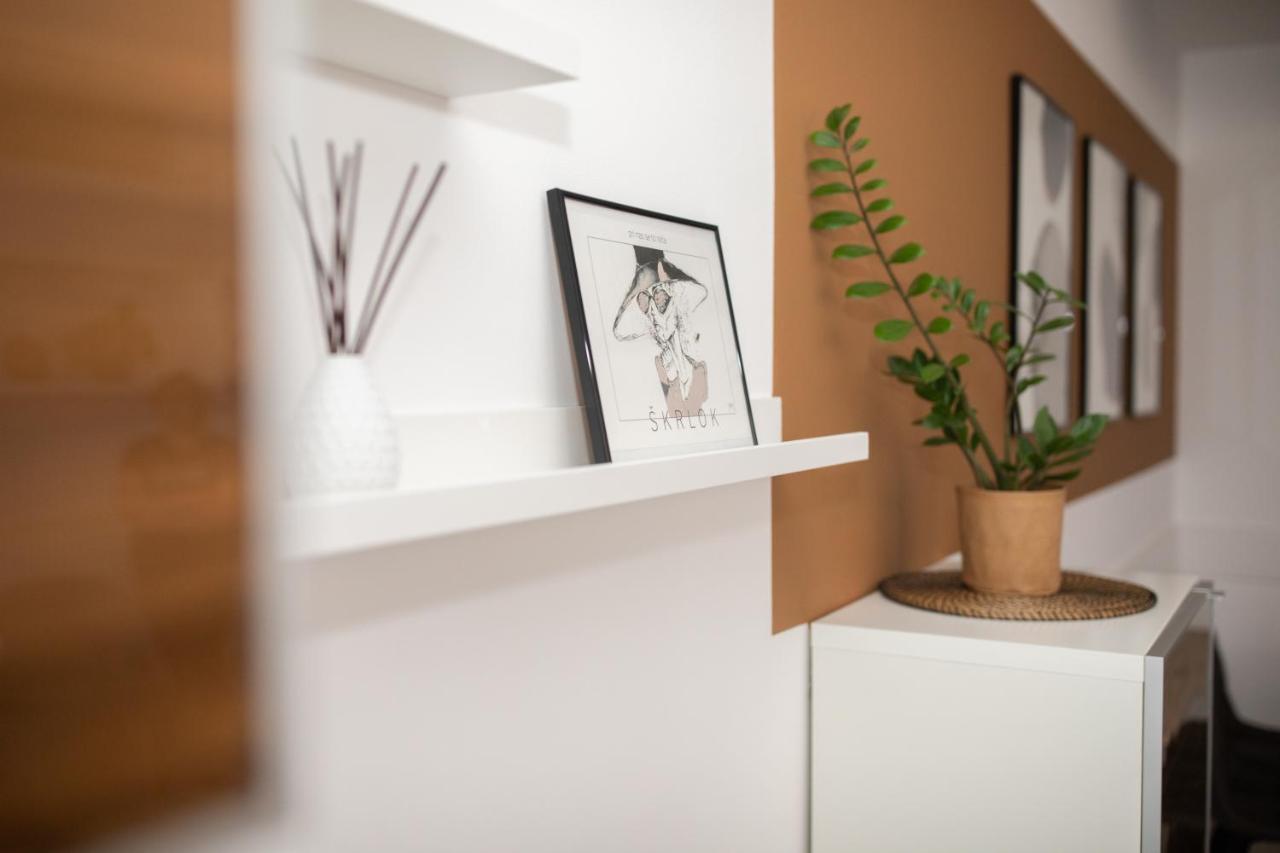 Apartments Bogdan สเวติ มาร์ติน นา มูรี ภายนอก รูปภาพ